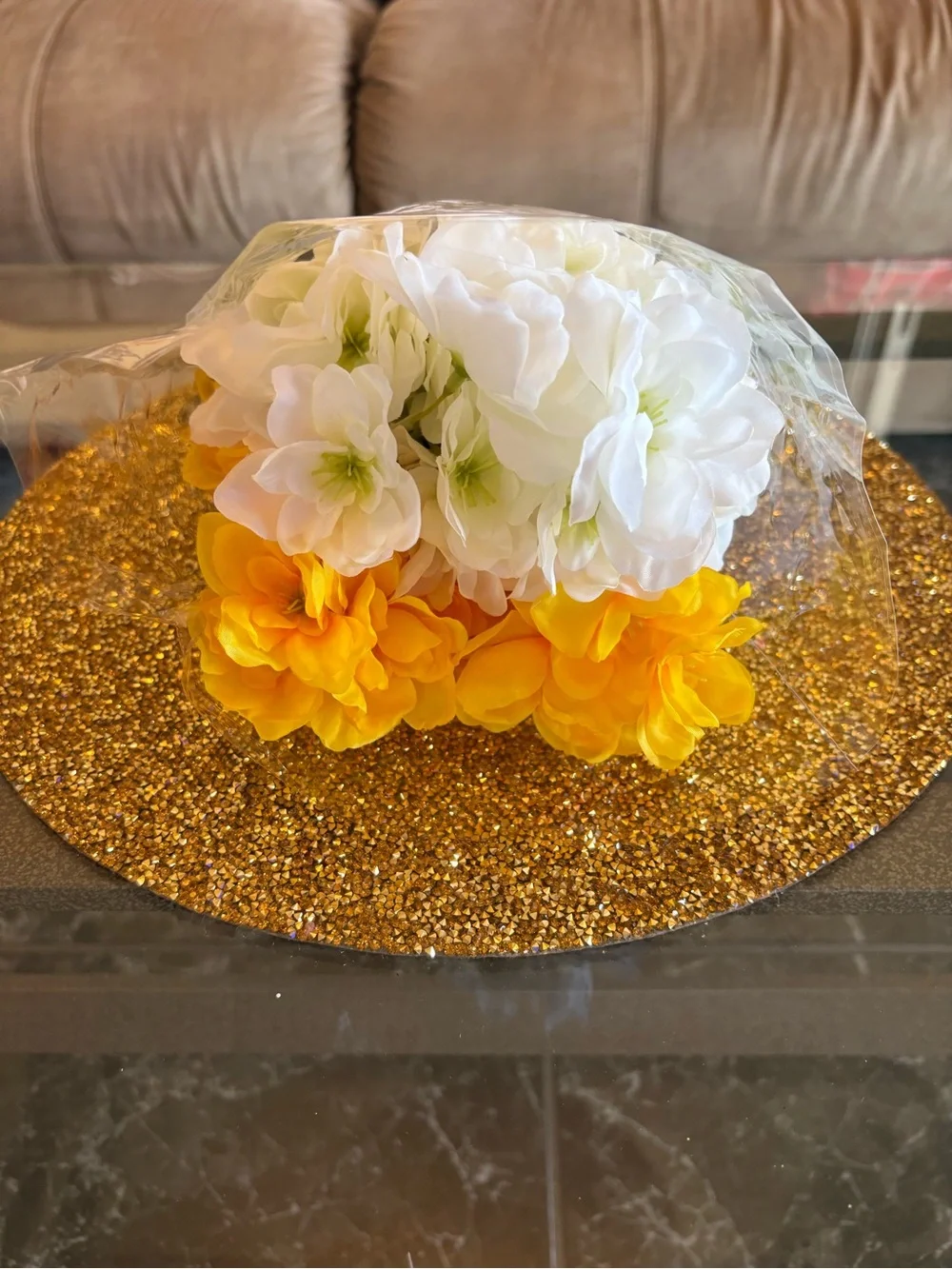 Yellow and White NWT  Artificial Hydrangea Bouquet for Home & Party Decor